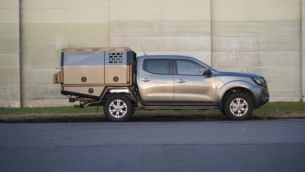 Aluminum UTE Canopy : The Perfect Companion for Off-Road Adventures 2 DSC02541