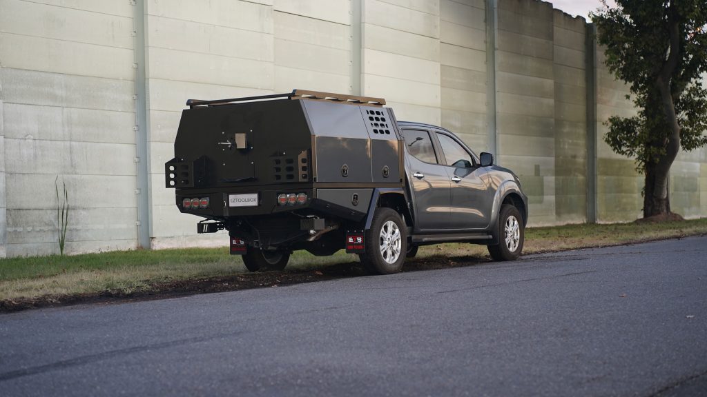 Aluminum UTE Canopy : The Perfect Companion for Off-Road Adventures 1 DSC02570