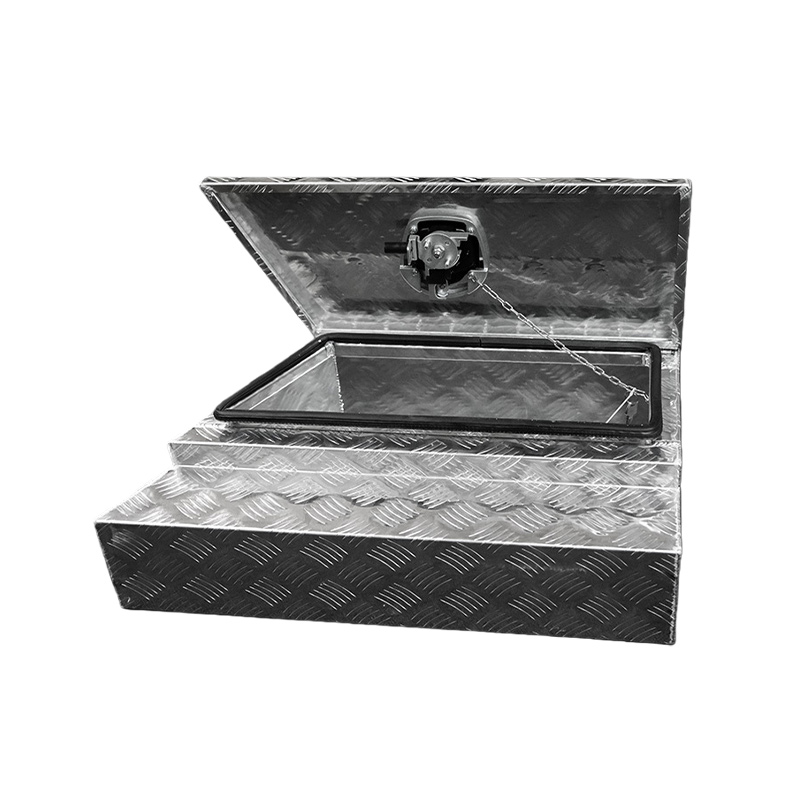 600mm Flat Sheet Tapered Under Tray Tool Box & Flare Mud Guards 8 600mm Flat Sheet Tapered Under Tray Tool Box & Flare Mud Guards - Image 8