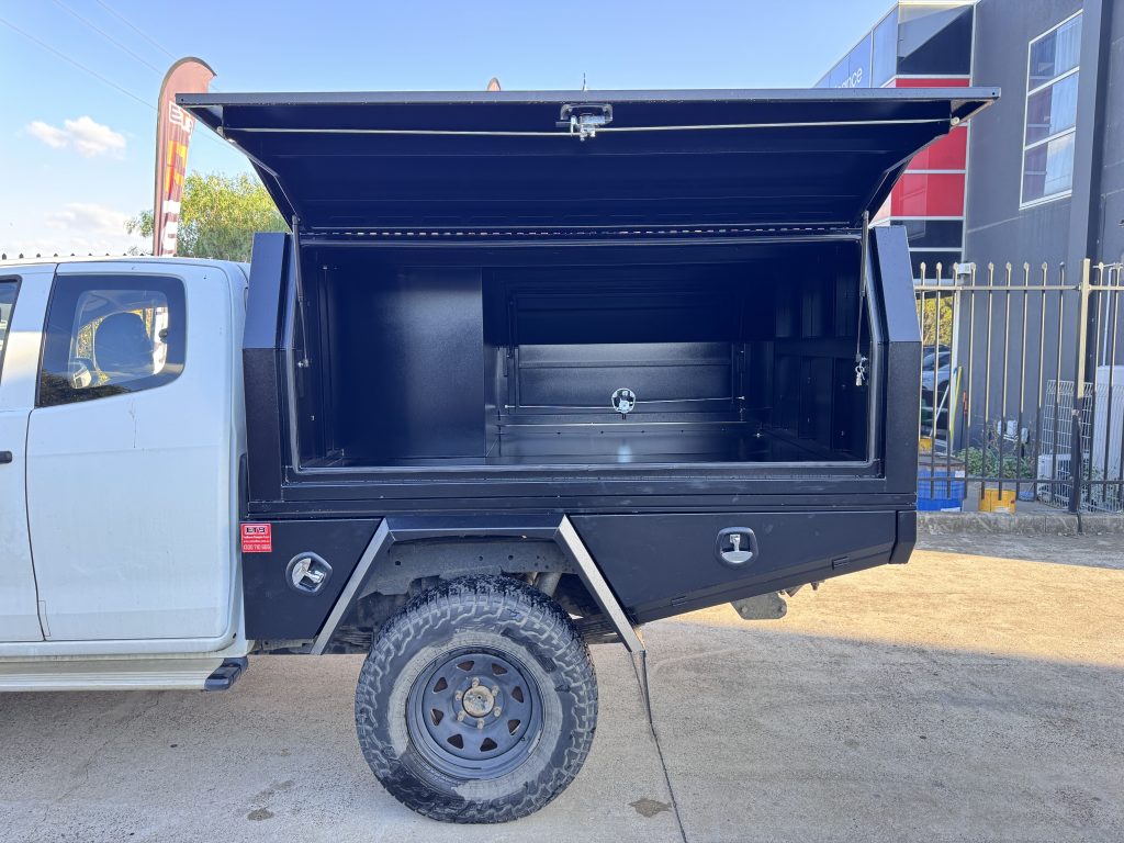 Ute Canopy with 1/4 Dog Box | Smart Aluminium Dual Storage Setup 2 ute canopy with 1/4 dog box