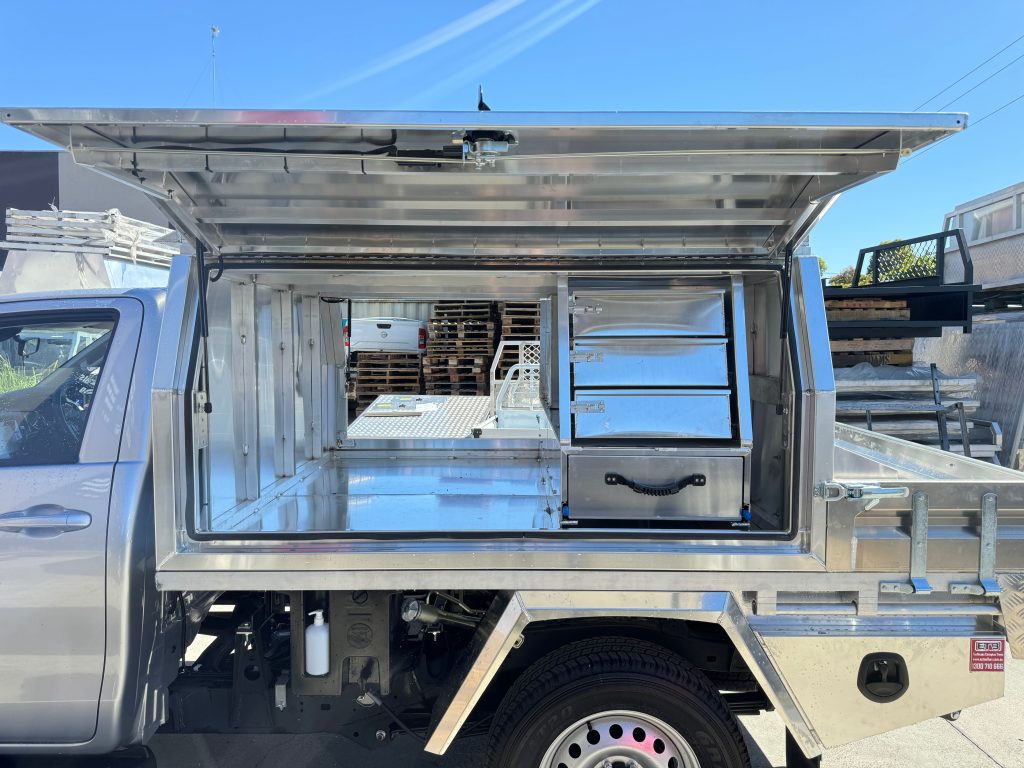 Ute Canopy Drawer Layout Ideas for Better Storage and Access 2 blog hilux drawers2